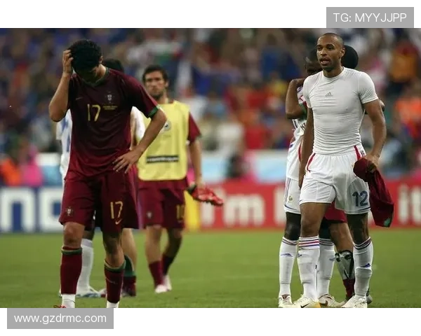 巴西队团结互信铸就世界杯荣耀